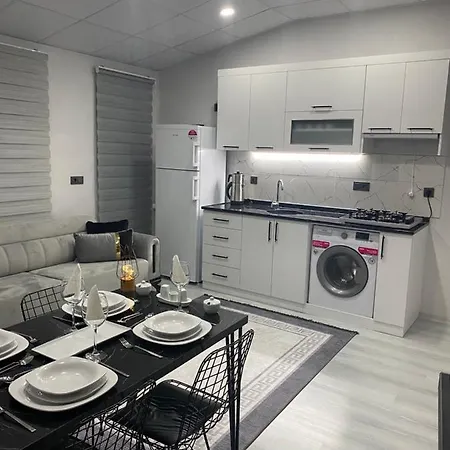 Apartment Herna Suit's *